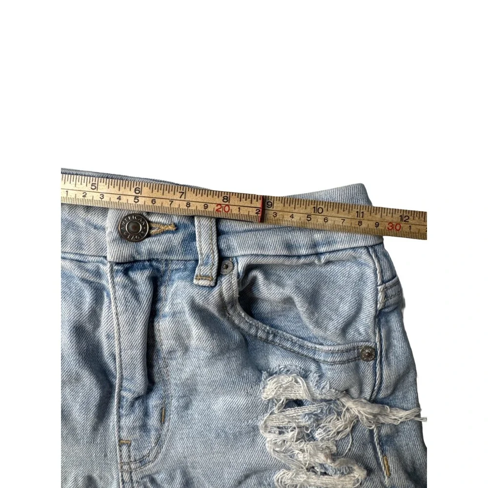 American Eagle Stretch Mom Shorts Distressed Cuffed Denim Soft Girl Summer Sz 00